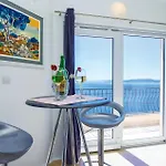 Four-bedroom In Hébergement de vacances *